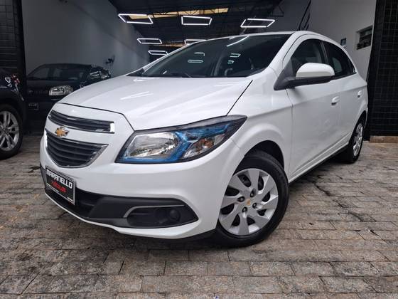 CHEVROLET ONIX 1.4 MPFI LT 8V FLEX 4P MANUAL CHEVROLET ONIX 1.4 MPFI LT 8V FLEX 4P MANUAL